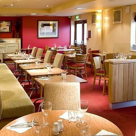 Premier Inn London Heathrow M4/J4 Hillingdon kerület Kültér fotó
