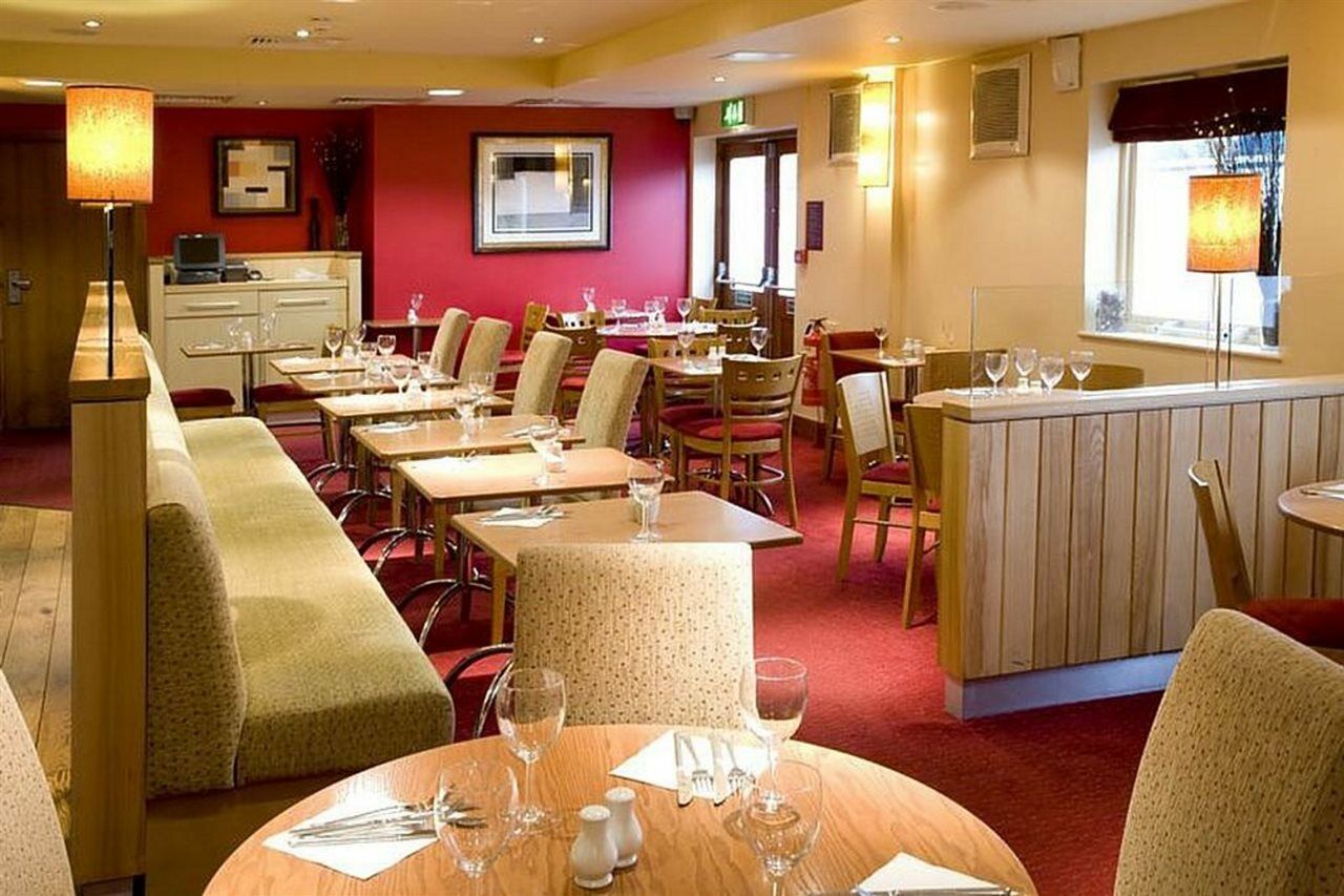 Premier Inn London Heathrow M4/J4 Hillingdon kerület Kültér fotó